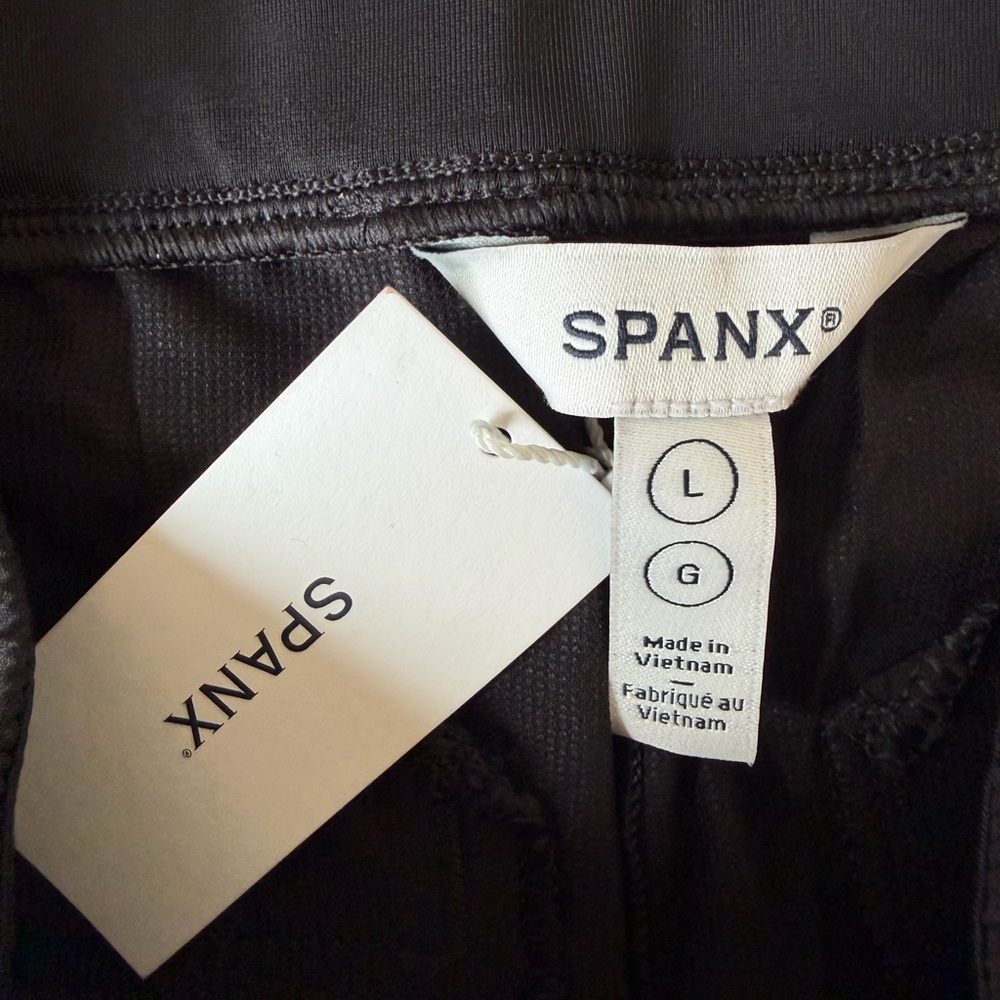 SPANX Black Seamless lightweight spring/summer pants  - Black